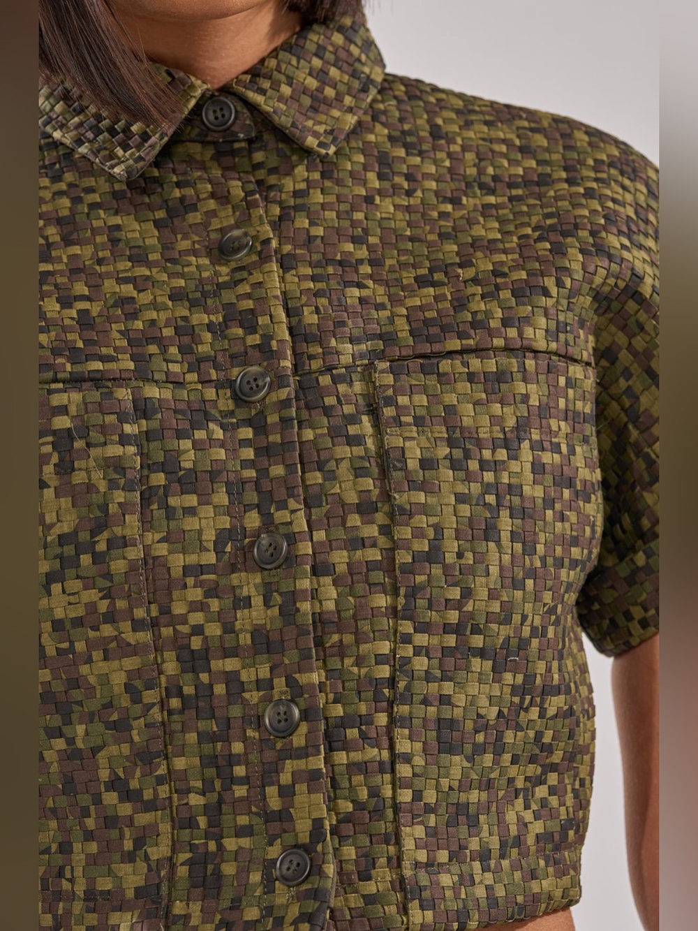 AKIRA High-Waist Olive Green Textured Shorts down under set - Picture 5 of 9
